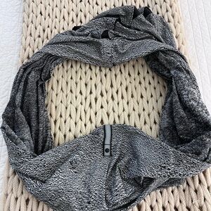 Lululemon Infinity Scarf